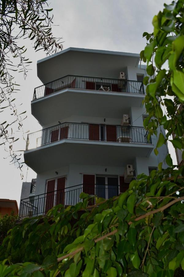 Bob'S Apartments トロン エクステリア 写真